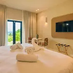 מלון Maison Provence 4*