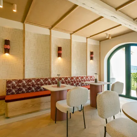 Hotel Maison Provence 4*