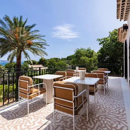 Отель Maison Provence 4*
