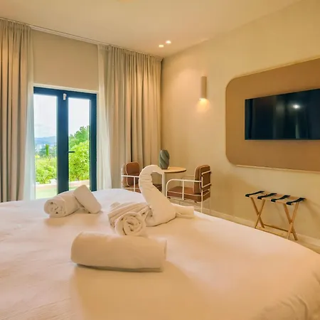 Отель Maison Provence 4*