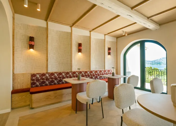 ホテル Maison Provence 4*