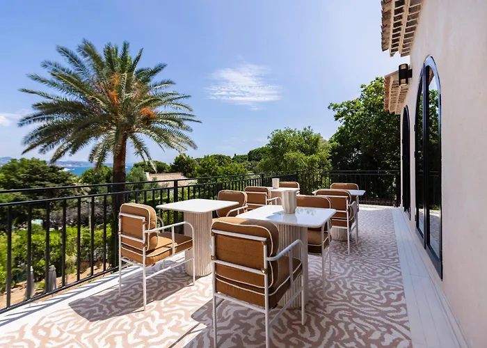 ホテル Maison Provence 4*